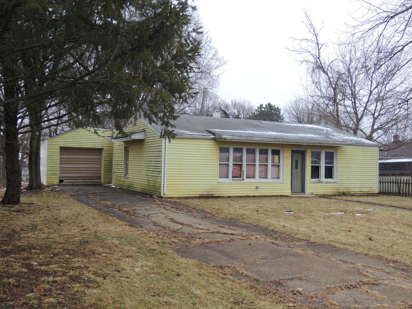 Luxury Homes for sale in Peru, Illinois Peru MLS Peru Real Estate