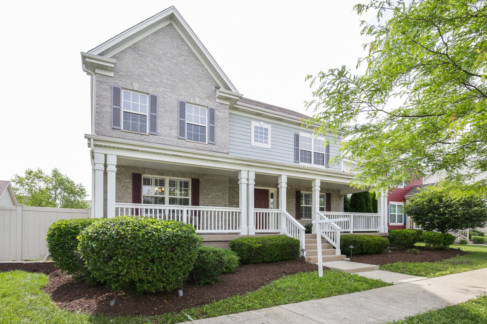 209 Dawn, ELGIN, Illinois