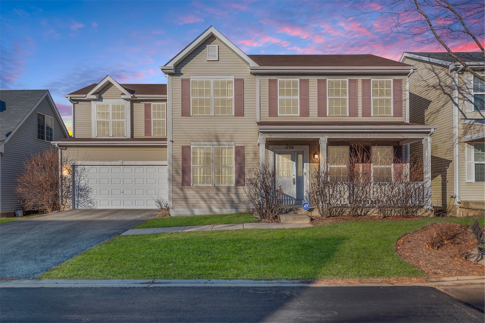 Homes for sale in the Hometown subdivision Aurora, Illinois Real Estate