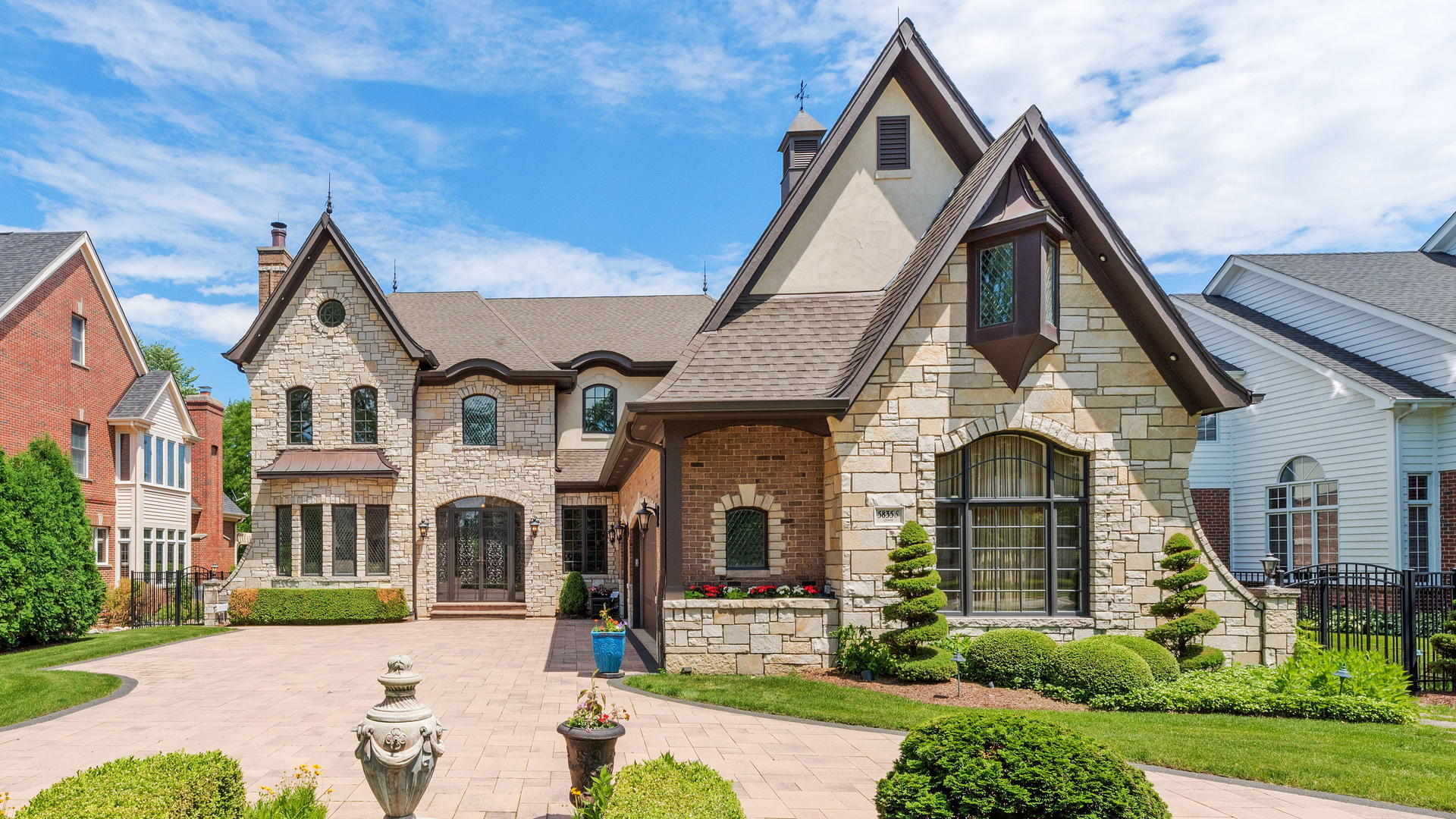 Luxury Homes for sale in Hinsdale, Illinois Hinsdale MLS Hinsdale