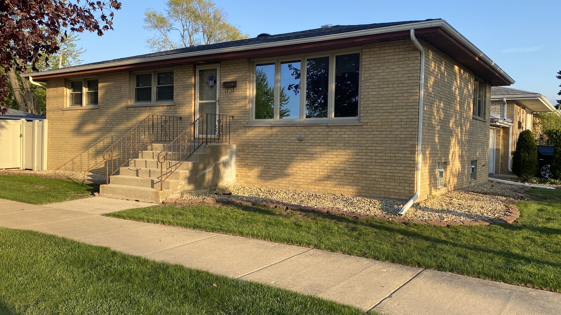 Luxury Homes for sale in Burbank, Illinois Burbank MLS Burbank Real Estate