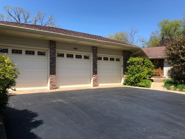 1104 Nottingham, Elgin, Illinois