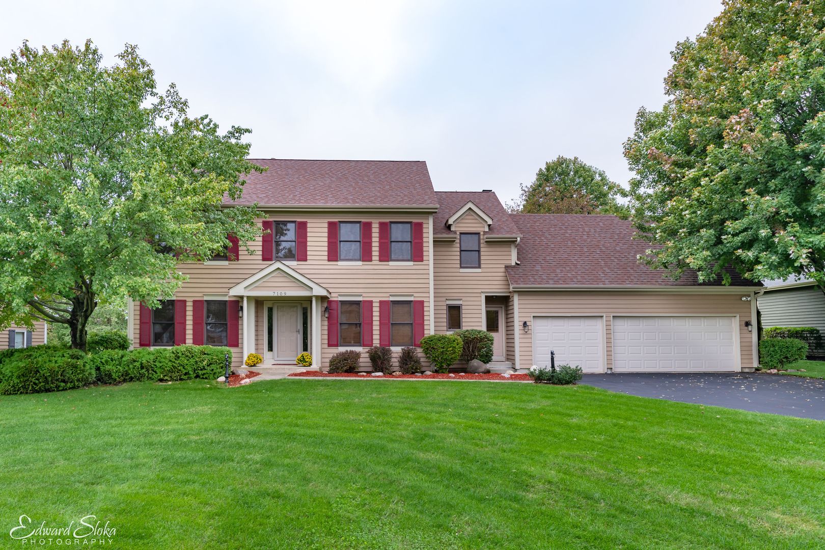 Luxury Homes for sale in Cary, Illinois Cary MLS Cary Real Estate