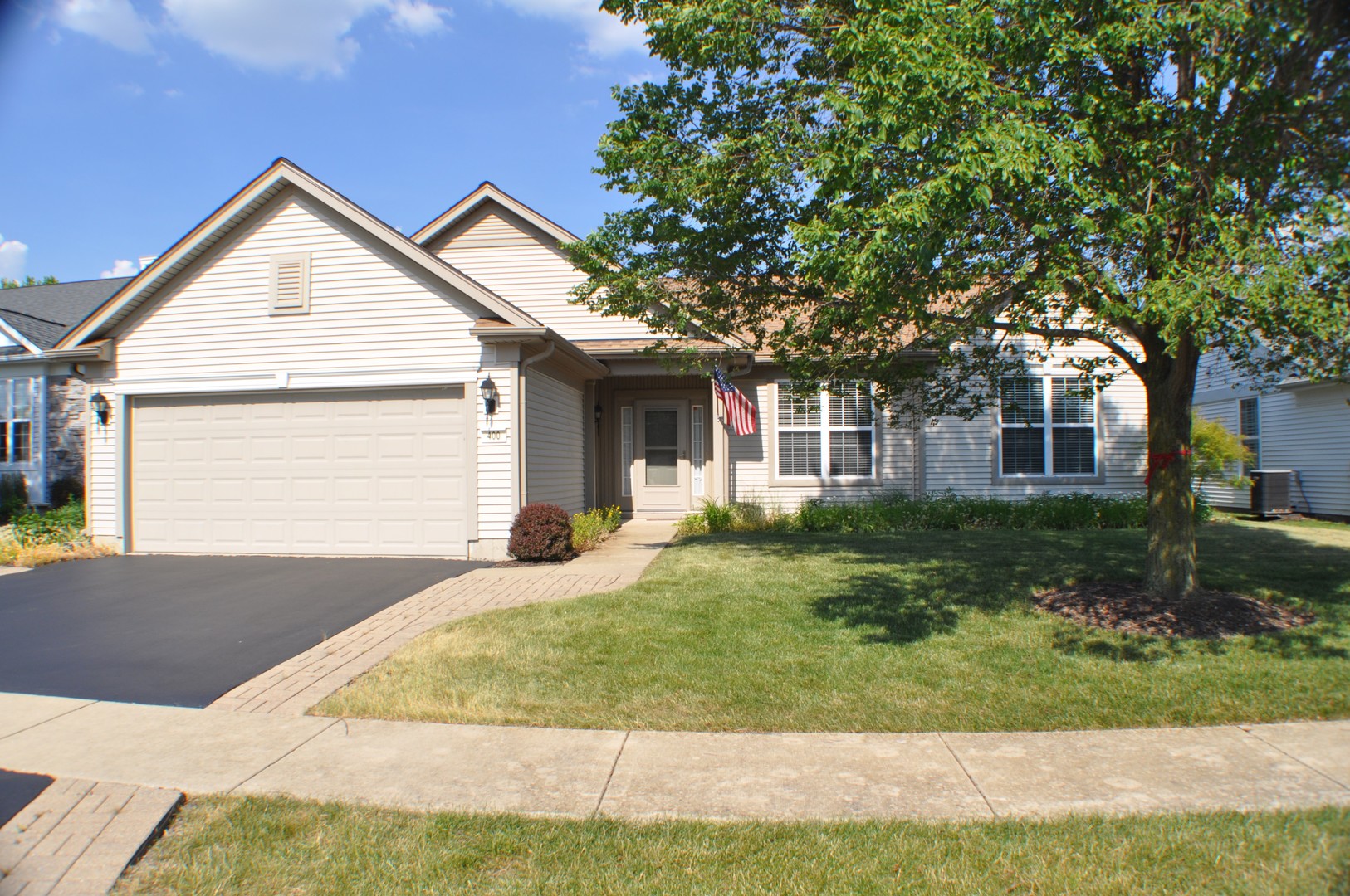 Homes for sale in the Shorewood Glen Del b subdivision Shorewood