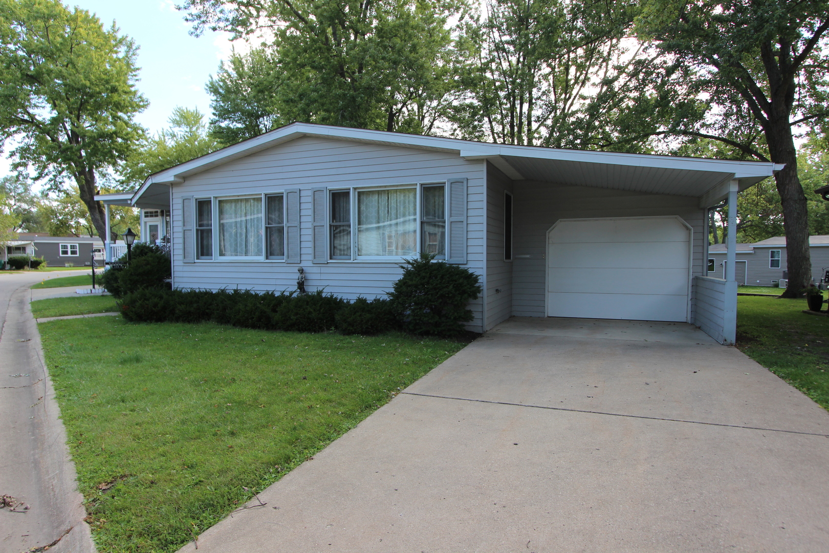 209 Northshore, ELGIN, Illinois