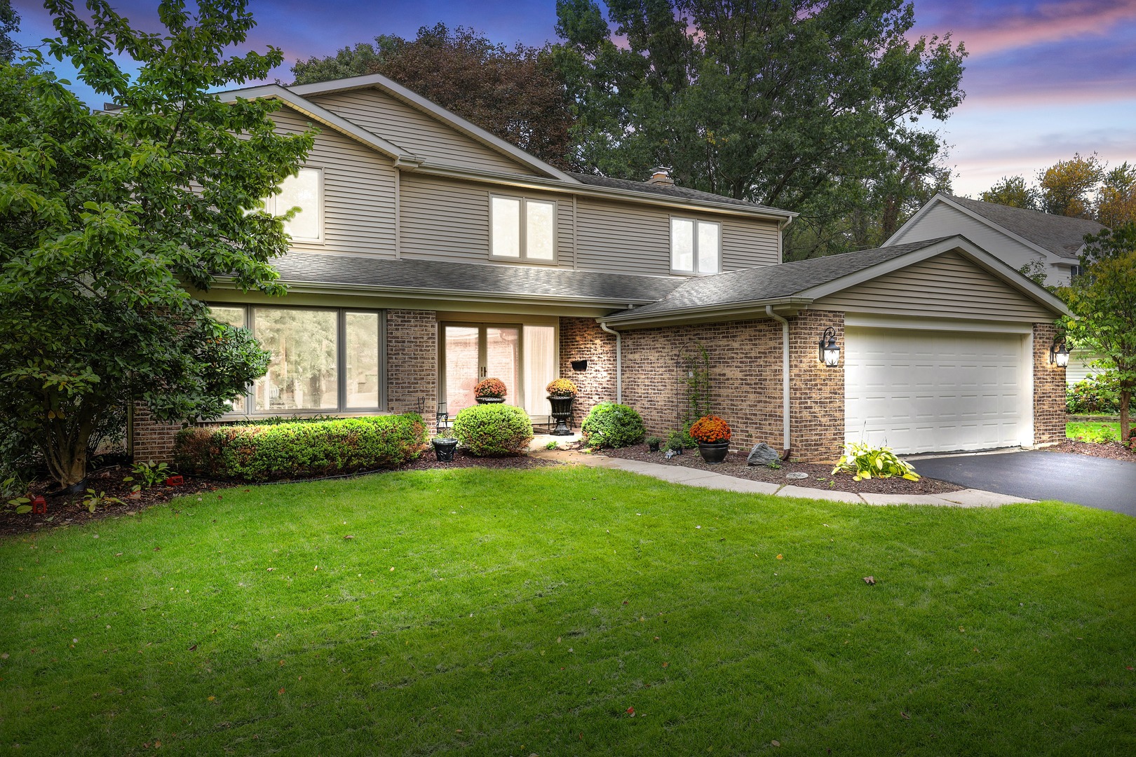Homes for sale in the Cress Creek subdivision Naperville, Illinois