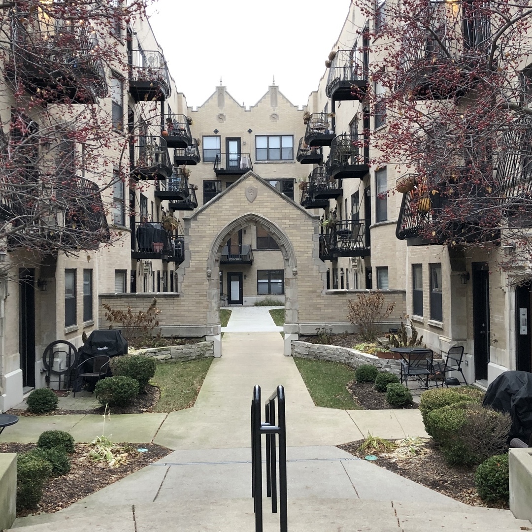 Ravenswood Real Estate & Ravenswood Chicago Information