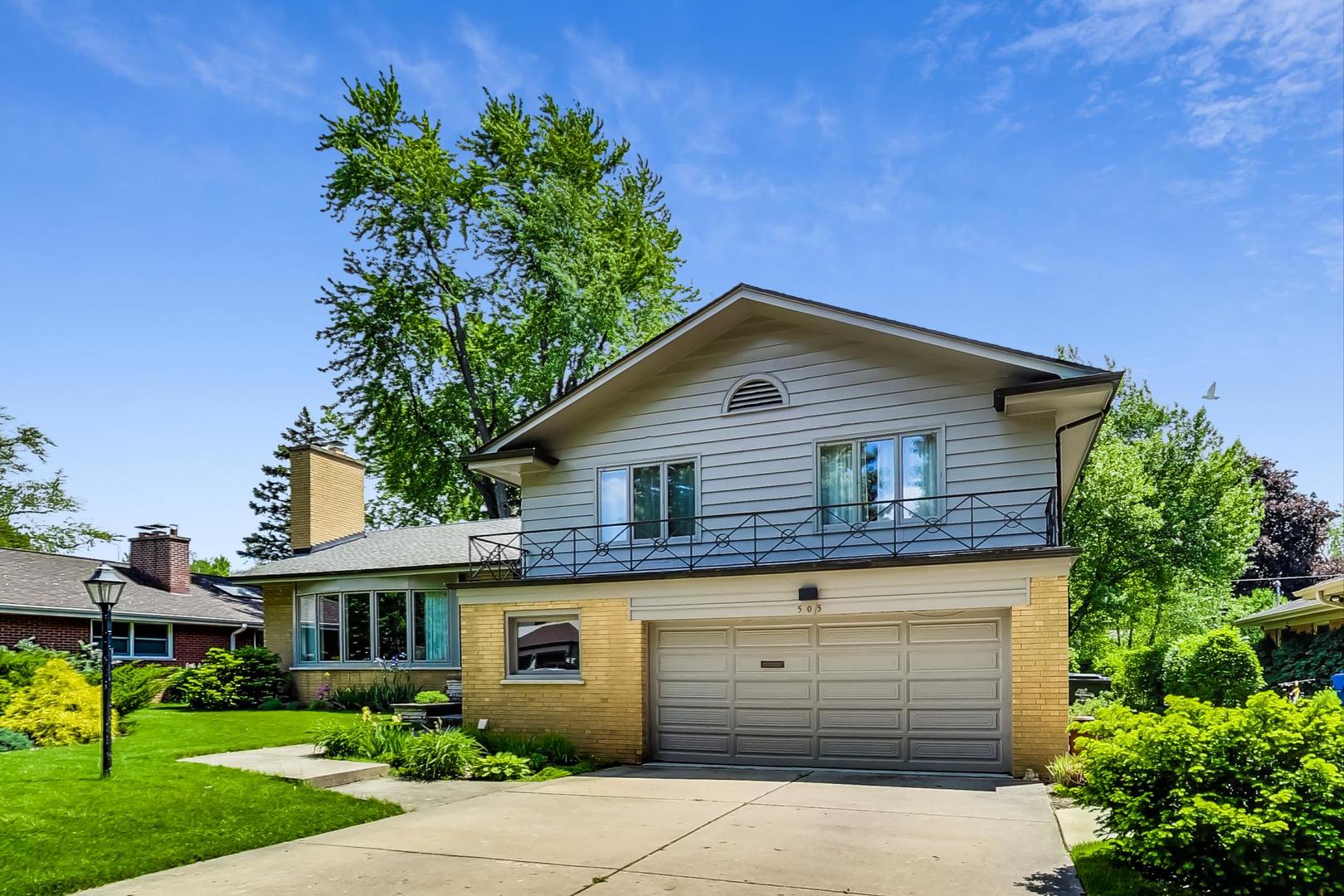 3 Bedroom Homes for sale in Mount Prospect, Illinois Mount Prospect