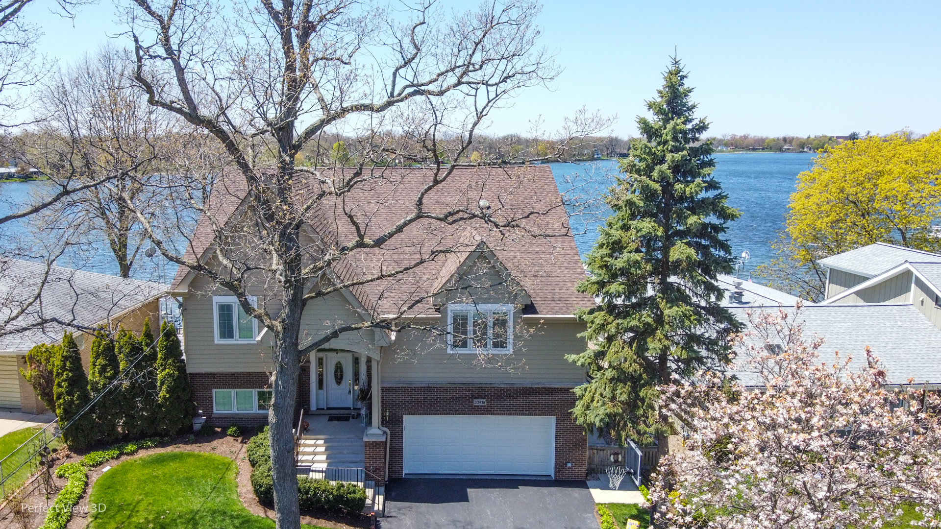 Homes for sale in the Wildwood subdivision Grayslake, Illinois Real Estate