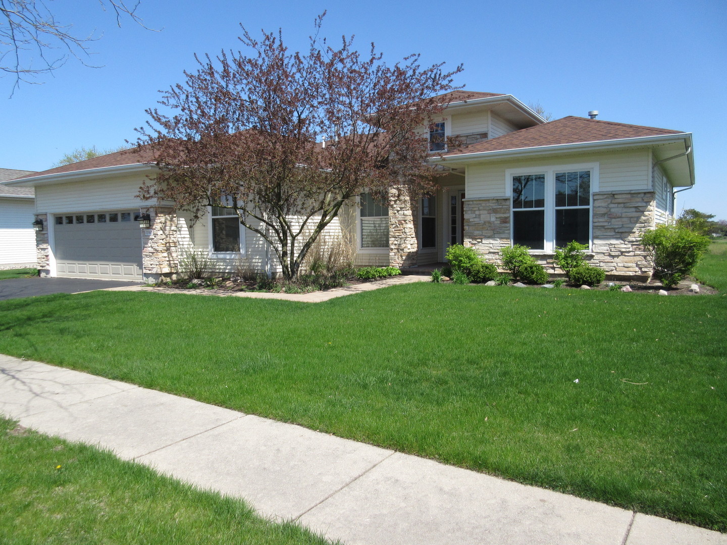 Luxury Homes for sale in Huntley, Illinois Huntley MLS Huntley Real