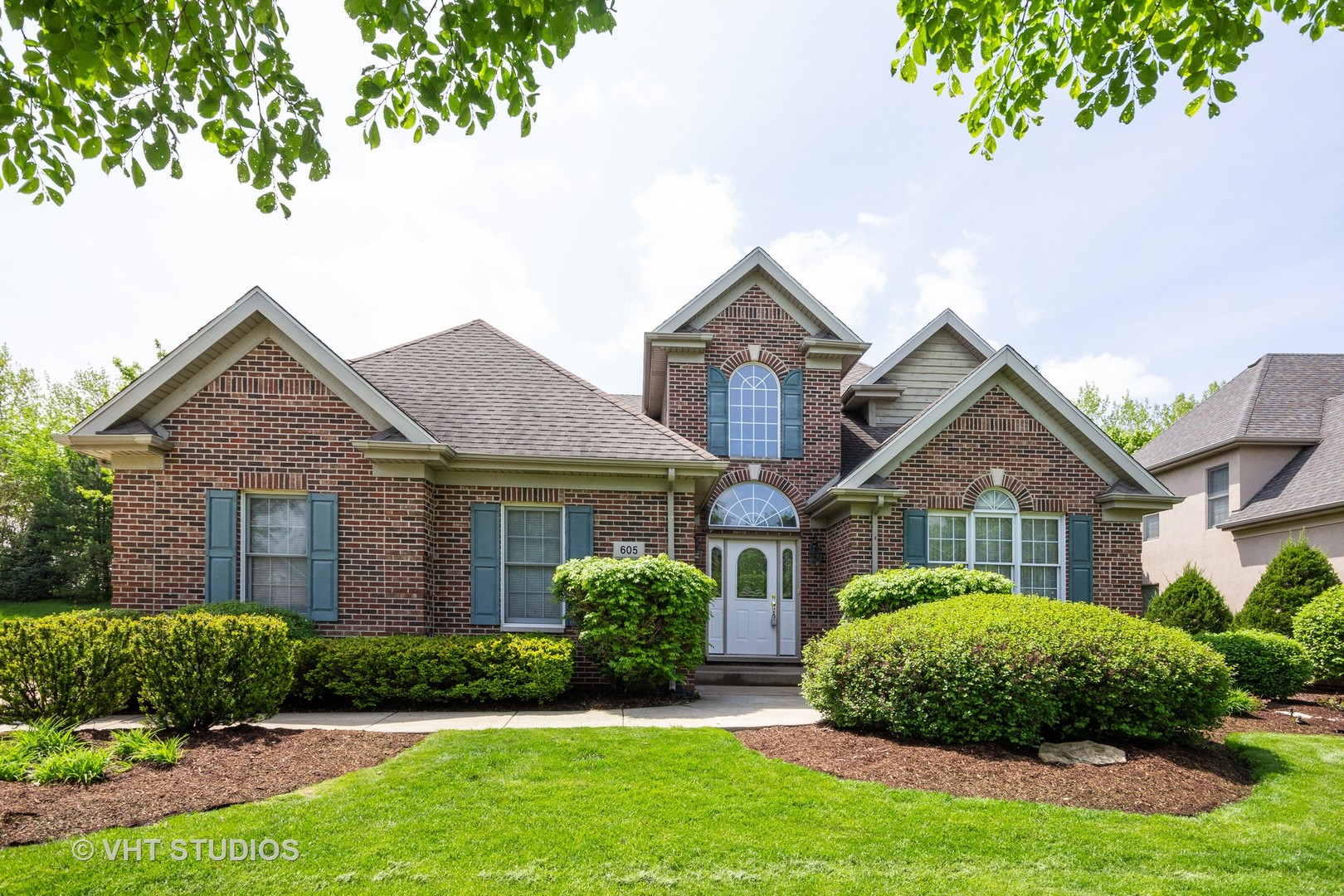 Homes for sale in the Wooded Creek subdivision Joliet, Illinois Real