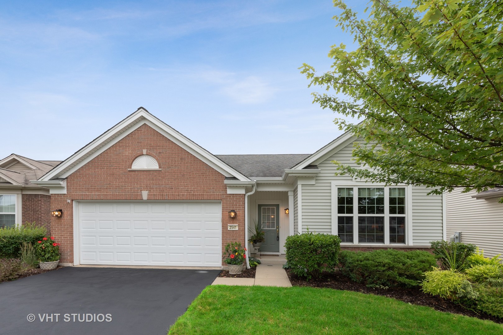2541 Edgewater, ELGIN, Illinois