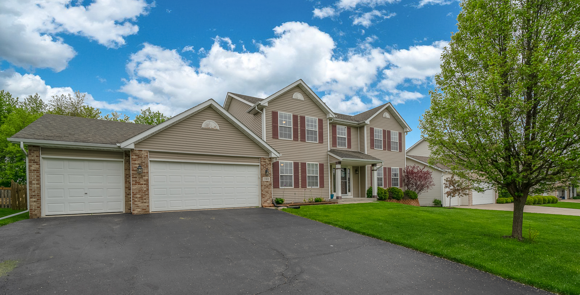 4 bedroom Homes for sale in Poplar Grove, Illinois Poplar Grove MLS