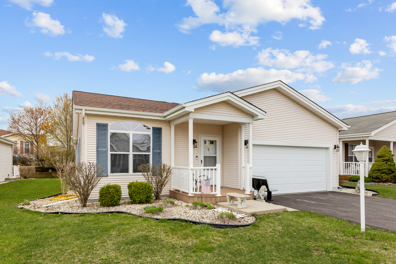 130 Gulfstream Court, Grayslake, Il 60030