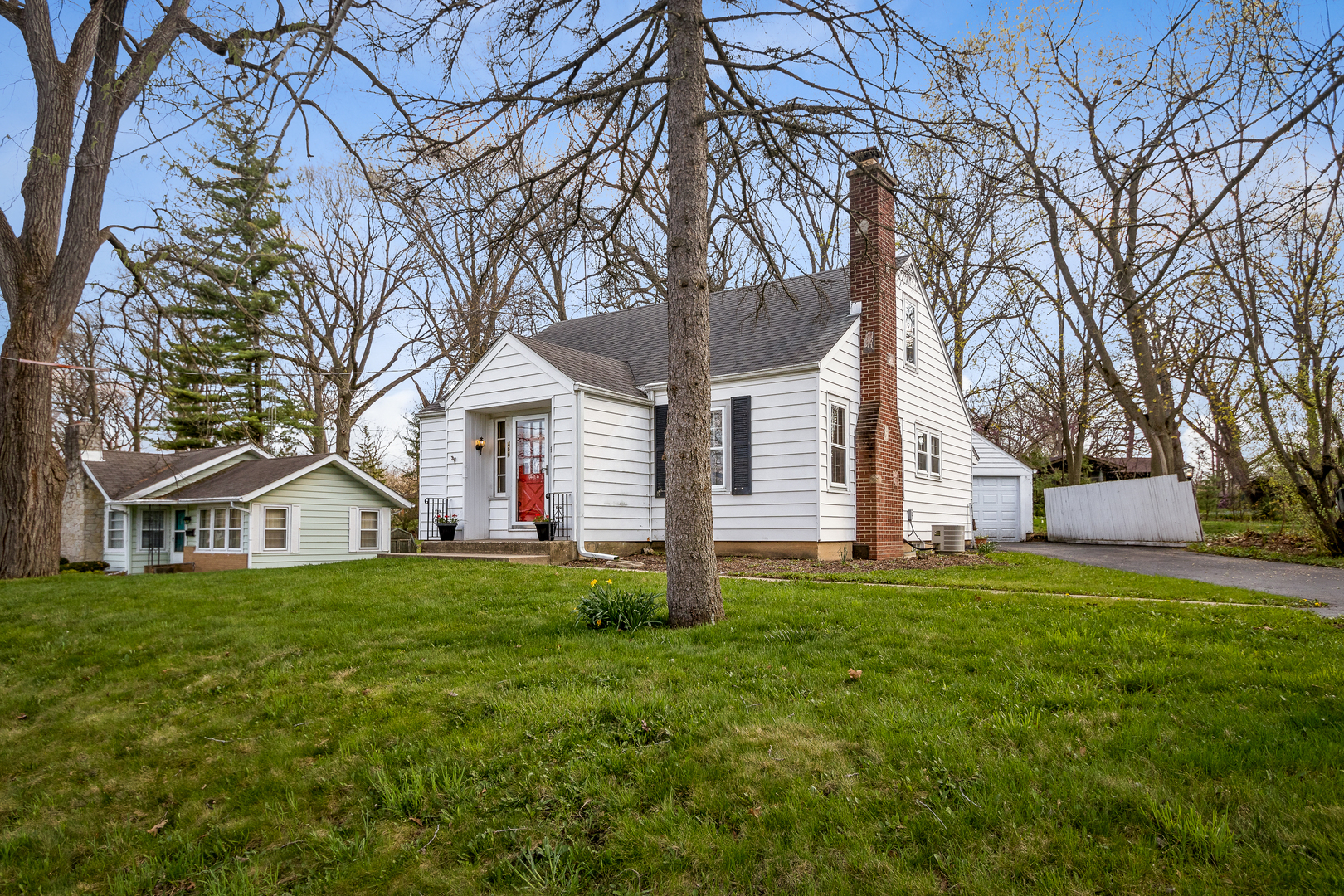 2 bedroom Homes for sale in Woodstock, Illinois Woodstock MLS