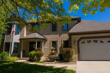 153 North Buckingham, Sugar Grove, Illinois