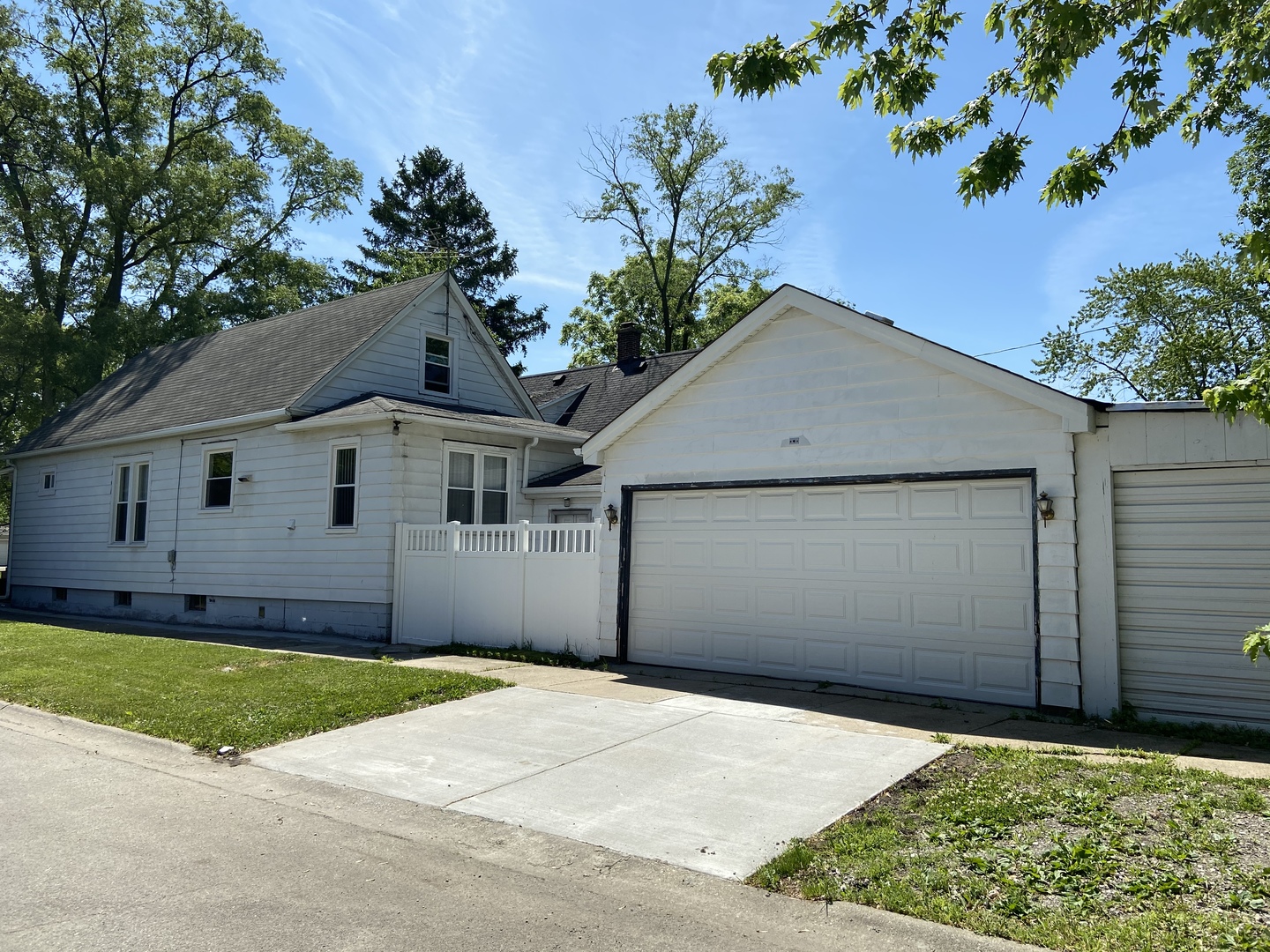 Luxury Homes for sale in Steger, Illinois Steger MLS Steger Real Estate