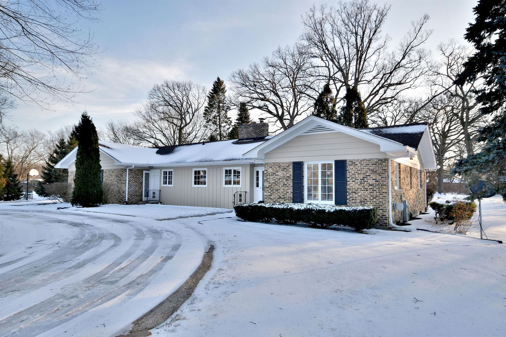 1101 Summit, Elgin, Illinois