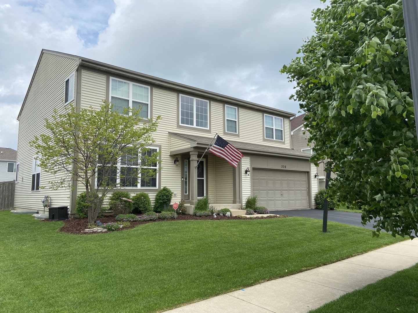 Homes for sale in the Symphony Meadows subdivision Volo, Illinois