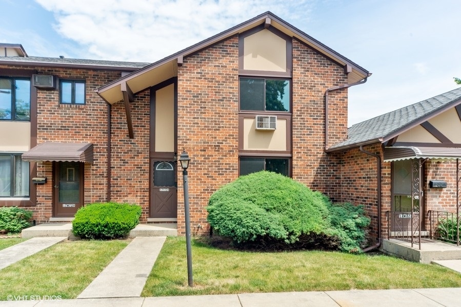 Homes for sale in the Brandywine subdivision Villa Park, Illinois