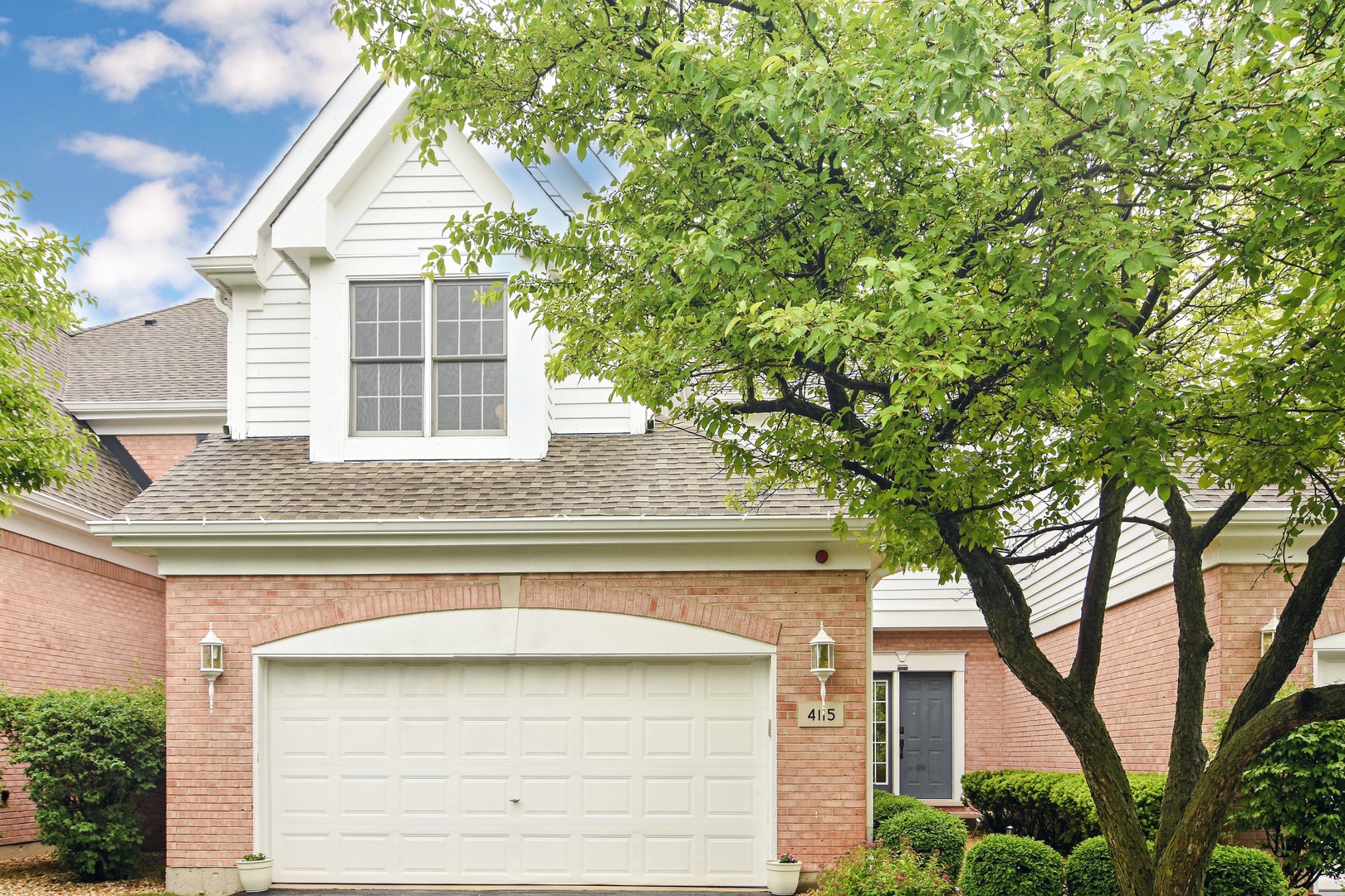 Homes for sale in the White Eagle subdivision Naperville, Illinois