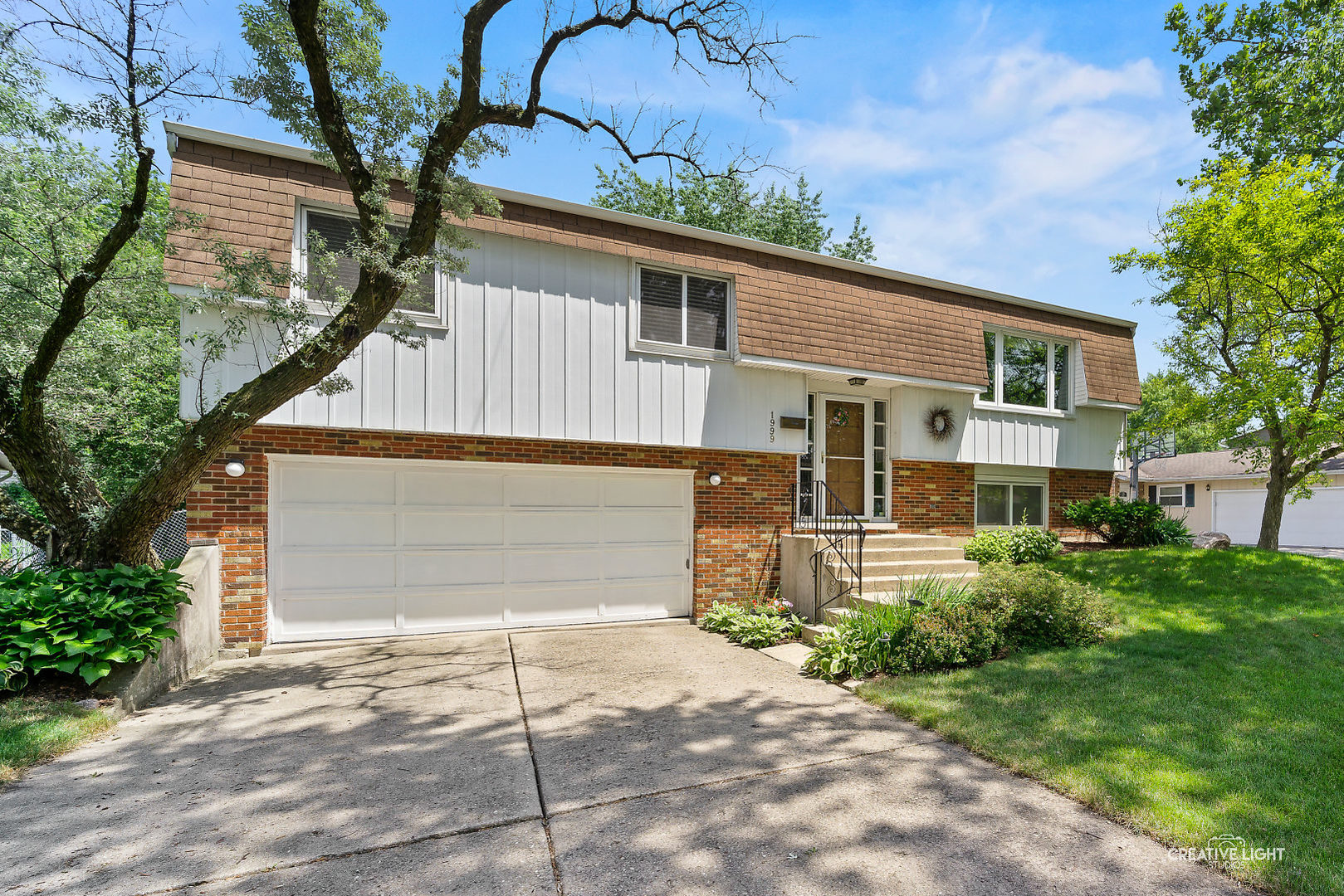 Homes for sale in the Briarcliffe subdivision Wheaton, Illinois Real