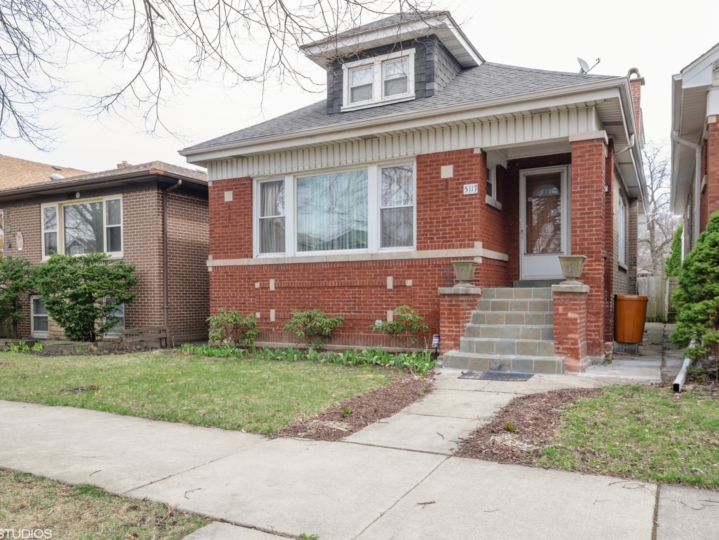 North Mayfair Real Estate & North Mayfair Chicago Information