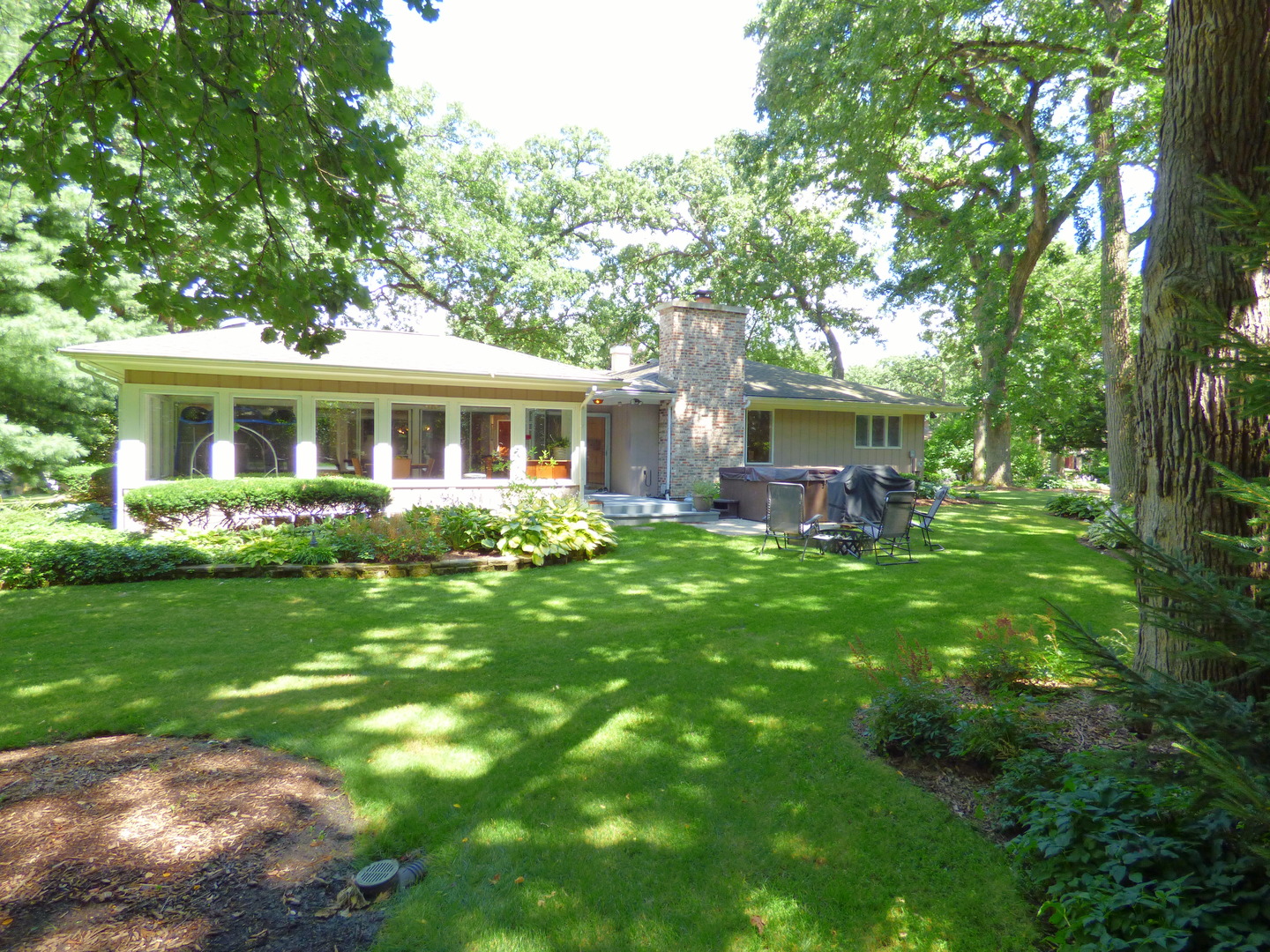 2201 Country Knoll, ELGIN, Illinois