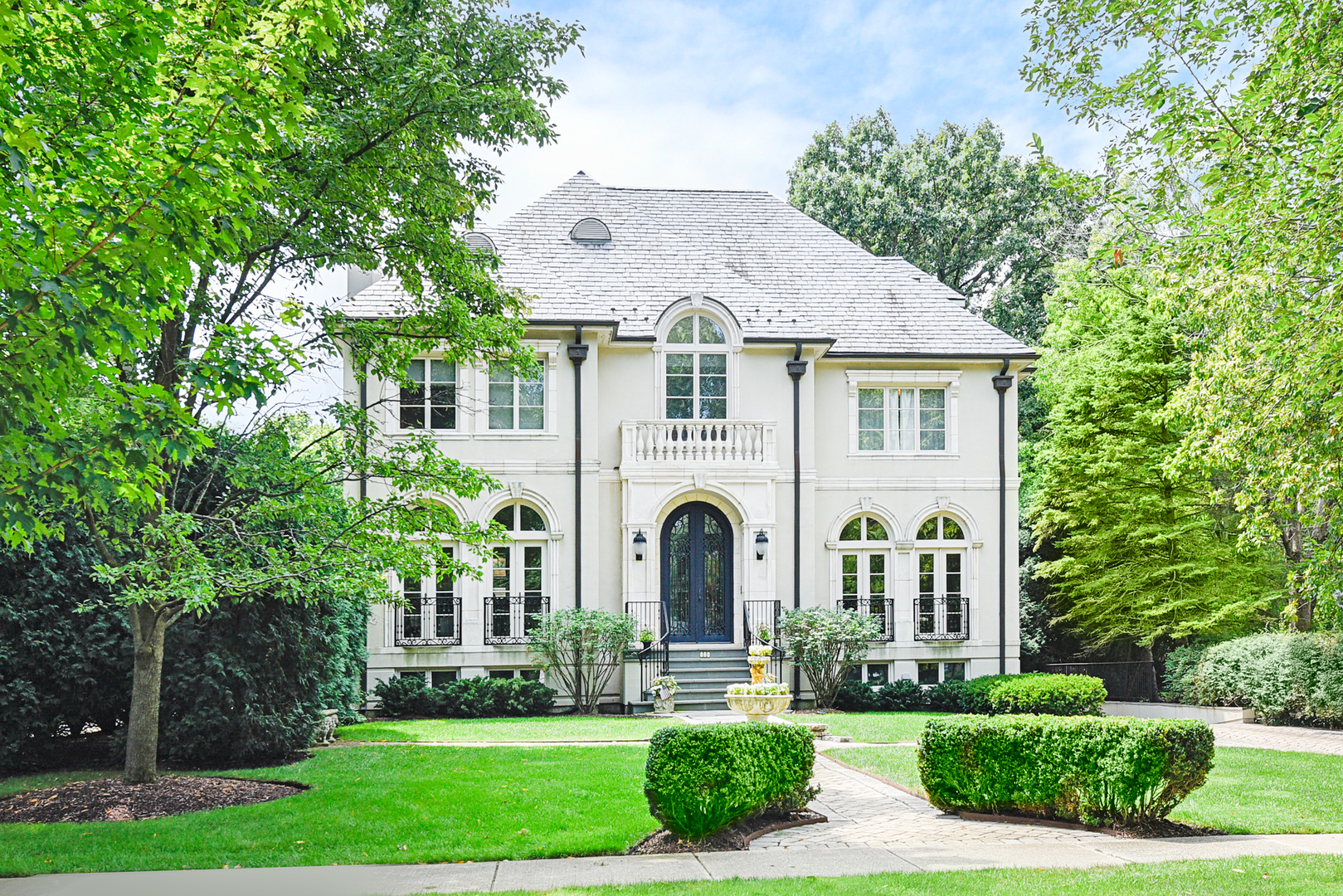 Luxury Homes for sale in Kenilworth, Illinois Kenilworth MLS