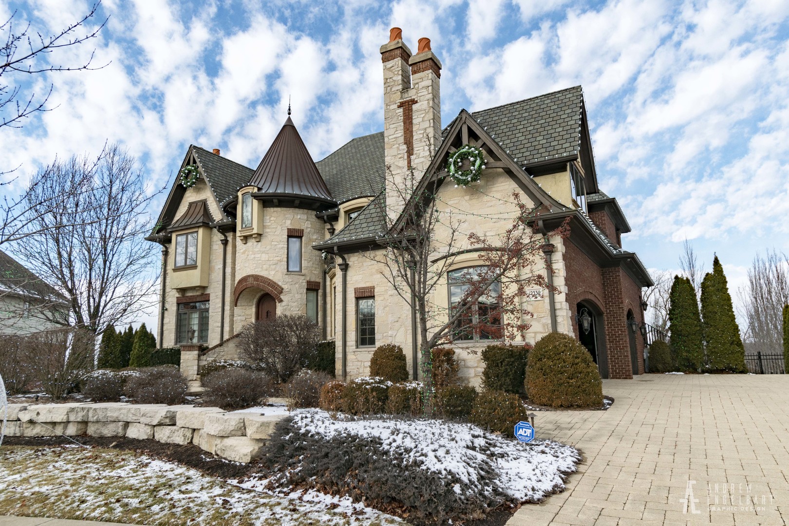 Luxury Homes for sale in Lemont, Illinois Lemont MLS Lemont Real Estate