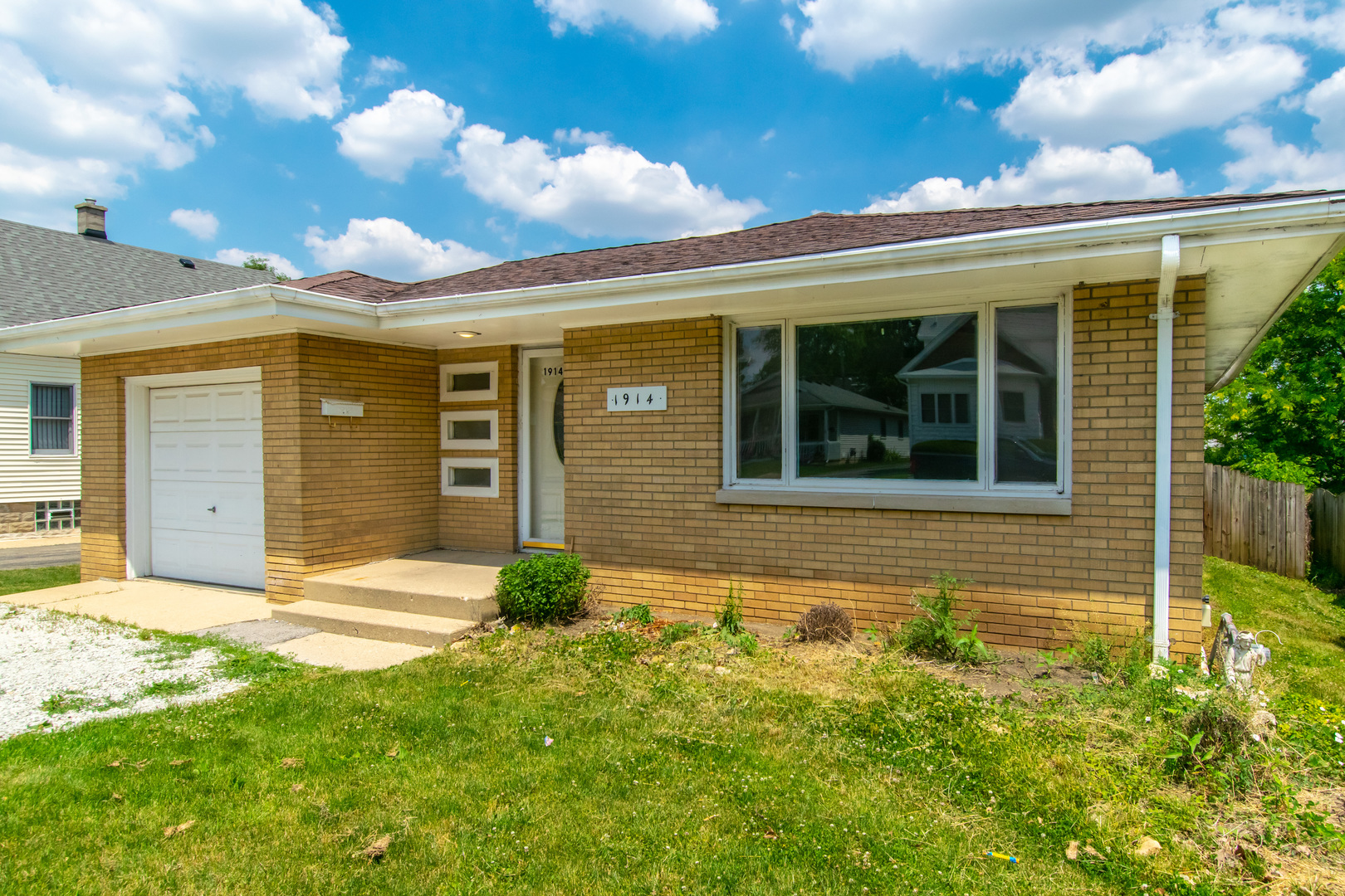 Residential Properties for sale in Crest Hill, Illinois Crest Hill