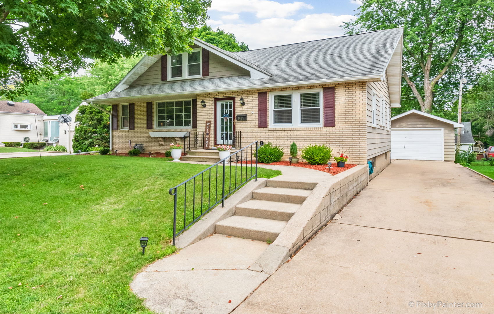 Luxury Homes for sale in Rochelle, Illinois Rochelle MLS Rochelle