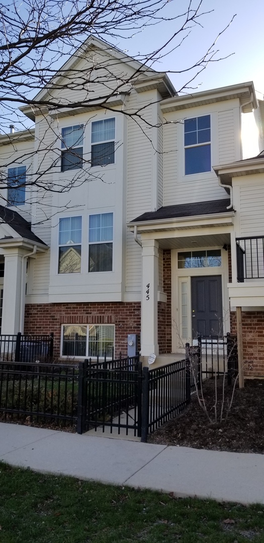 445 Grosvenor, AURORA, Illinois