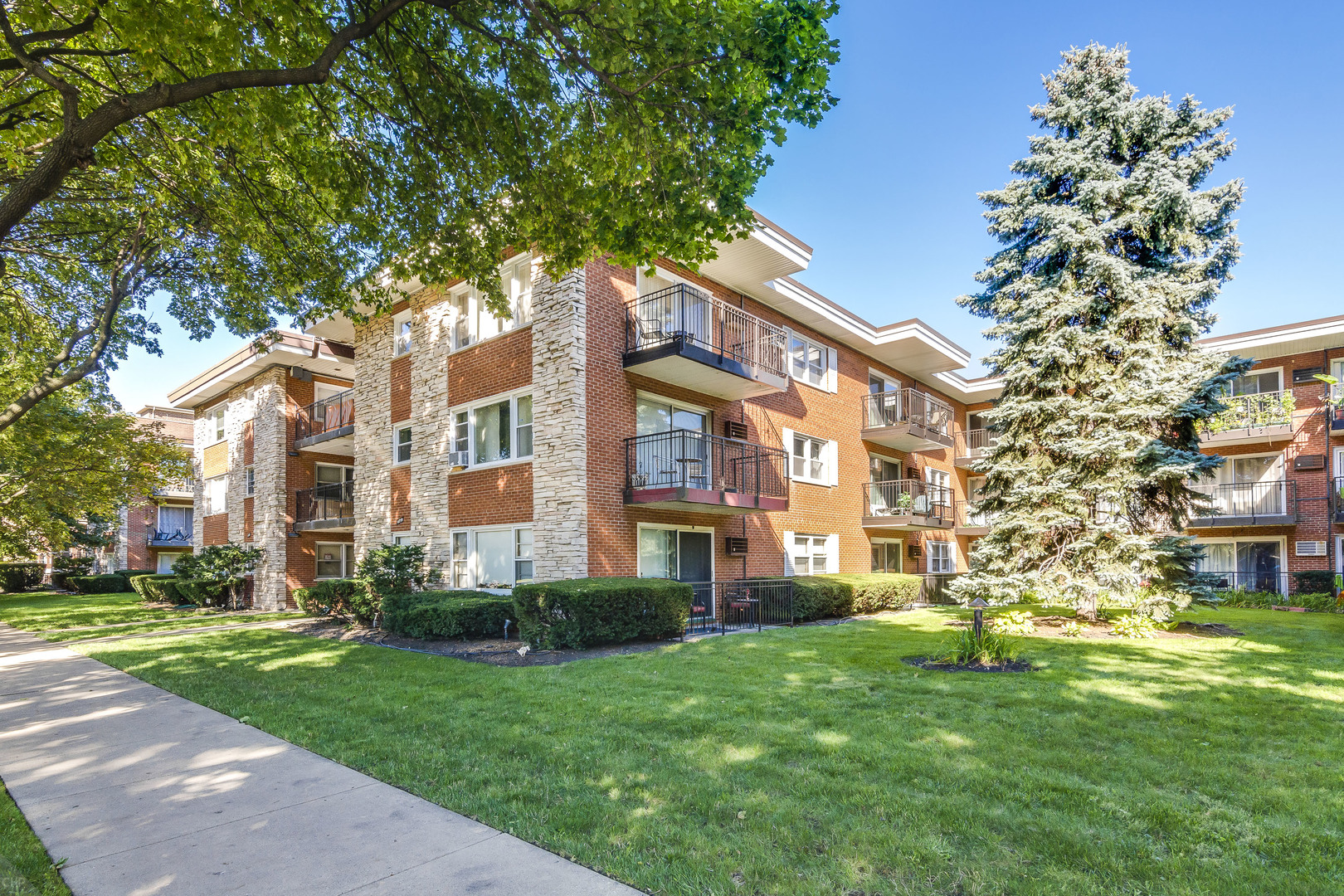 Old Irving Park Real Estate & Old Irving Park Chicago Information