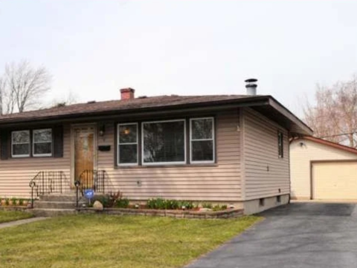 Luxury Homes for sale in Thornton, Illinois Thornton MLS Thornton