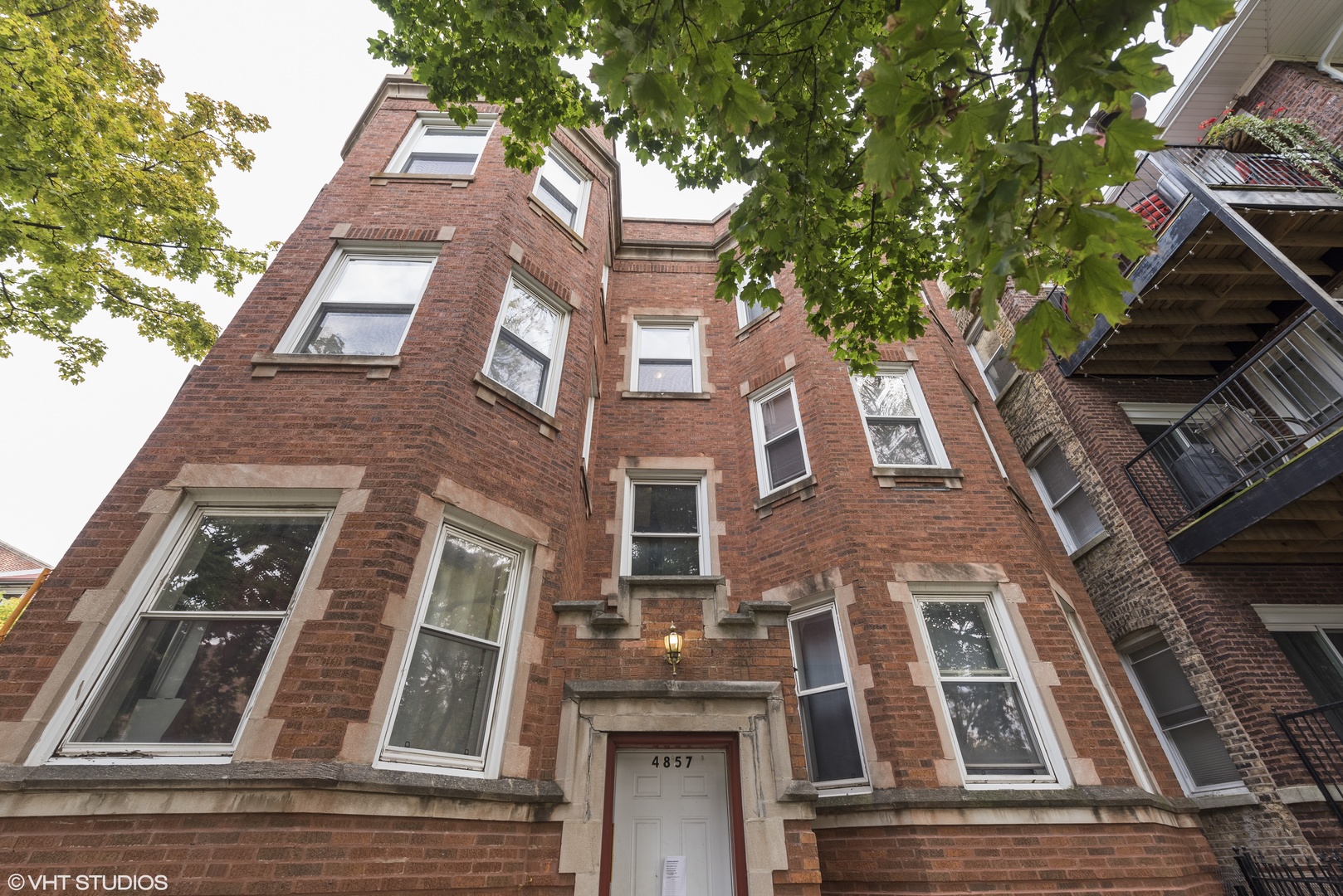 Albany Park Real Estate & Albany Park Chicago Information