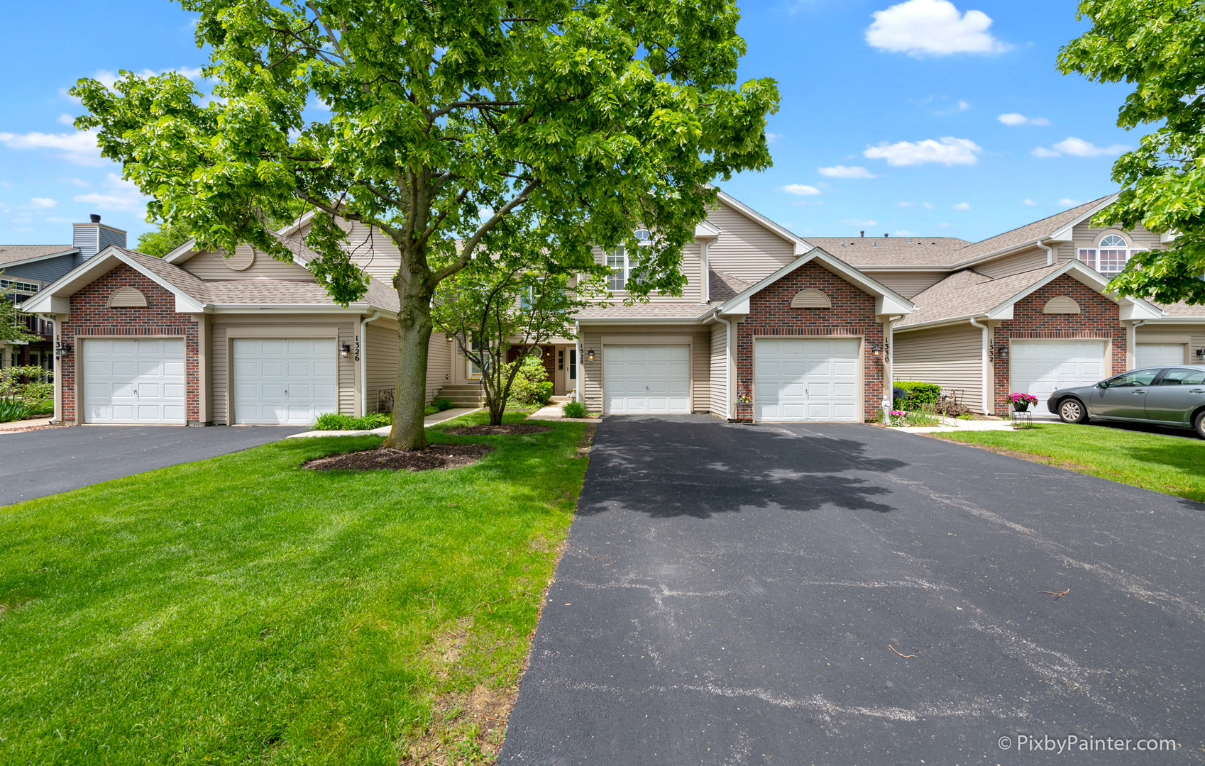 1328 SHAWFORD, ELGIN, Illinois