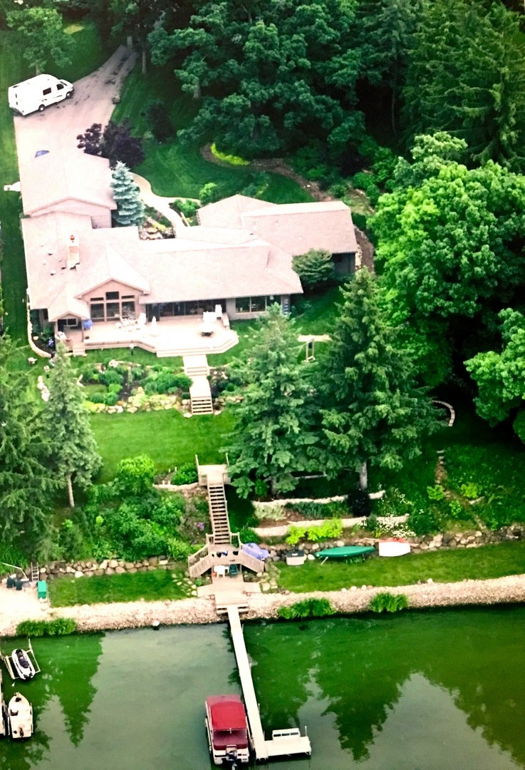 39104 North Cedar Crest Drive, LAKE VILLA, Illinois 60046 Lake Villa Homes For Sale