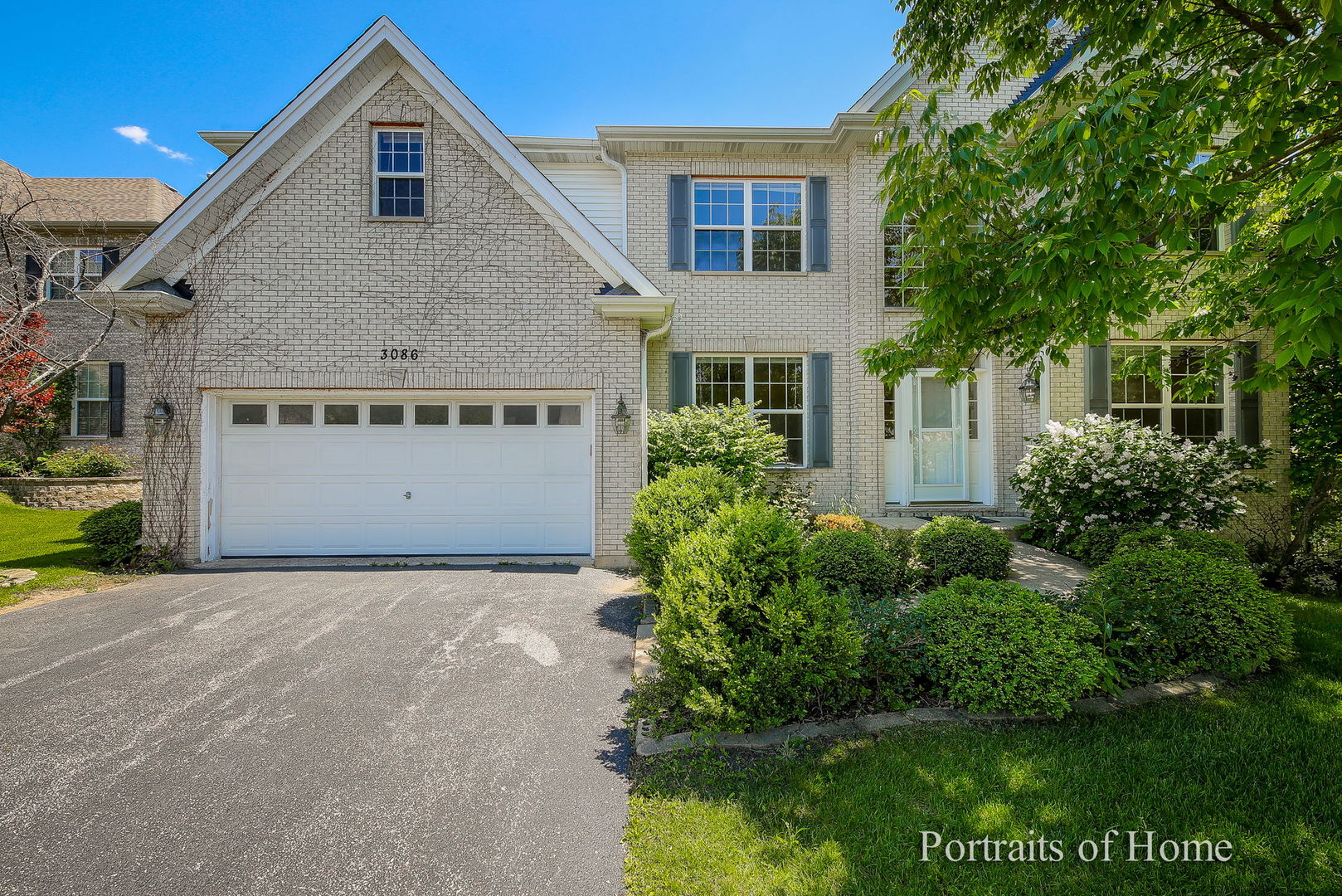 3086 HOPEWELL, Aurora, Illinois