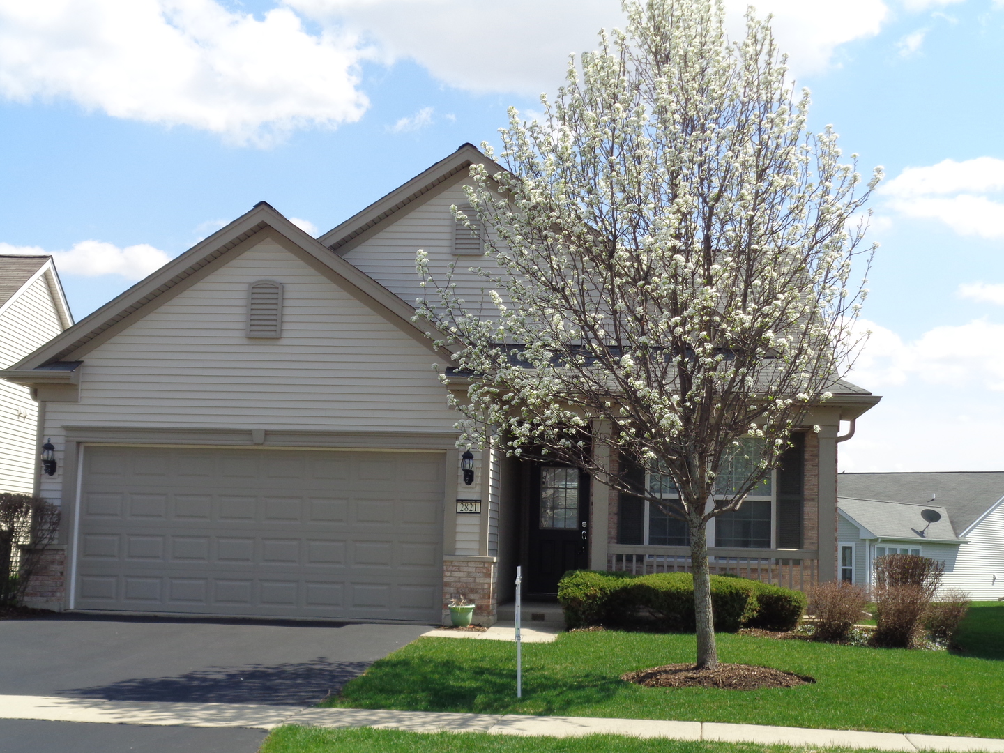 2821 North Edgewater, ELGIN, Illinois