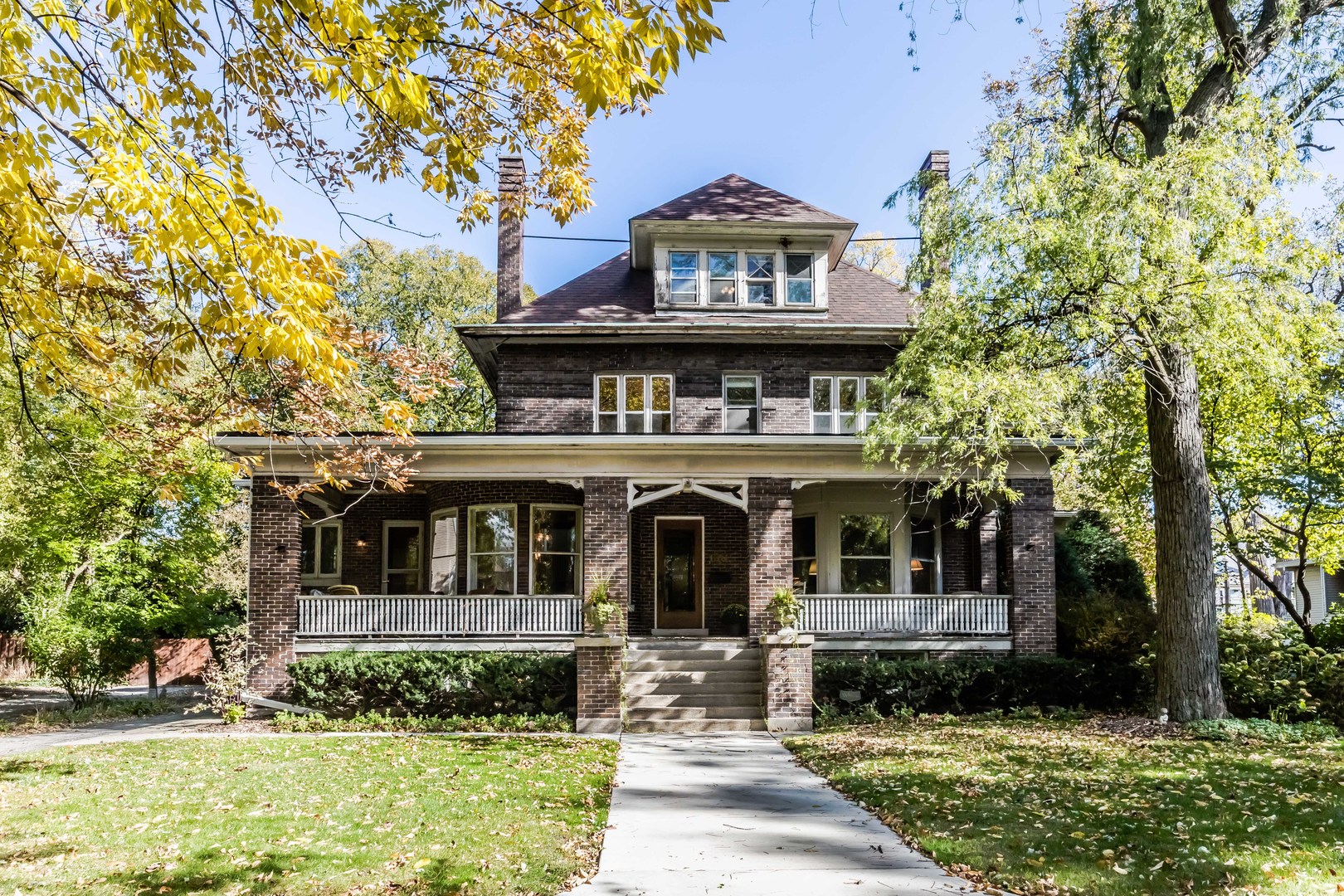 Luxury Homes for sale in River Forest, Illinois River Forest MLS