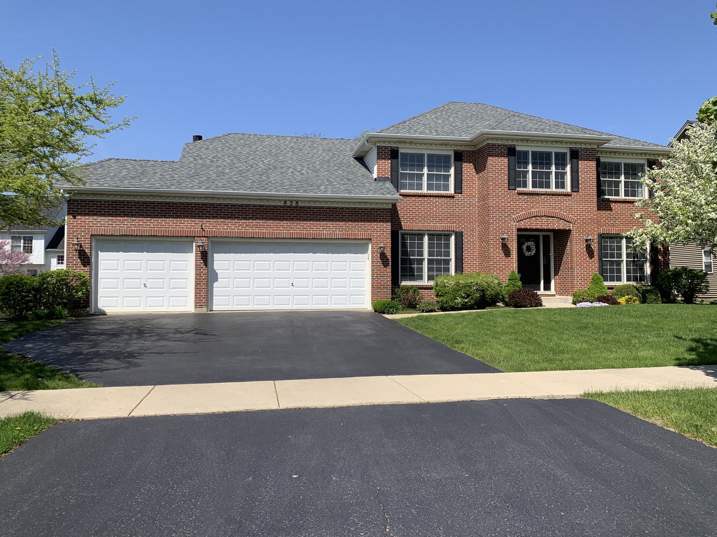 828 Doral, North Aurora, Illinois