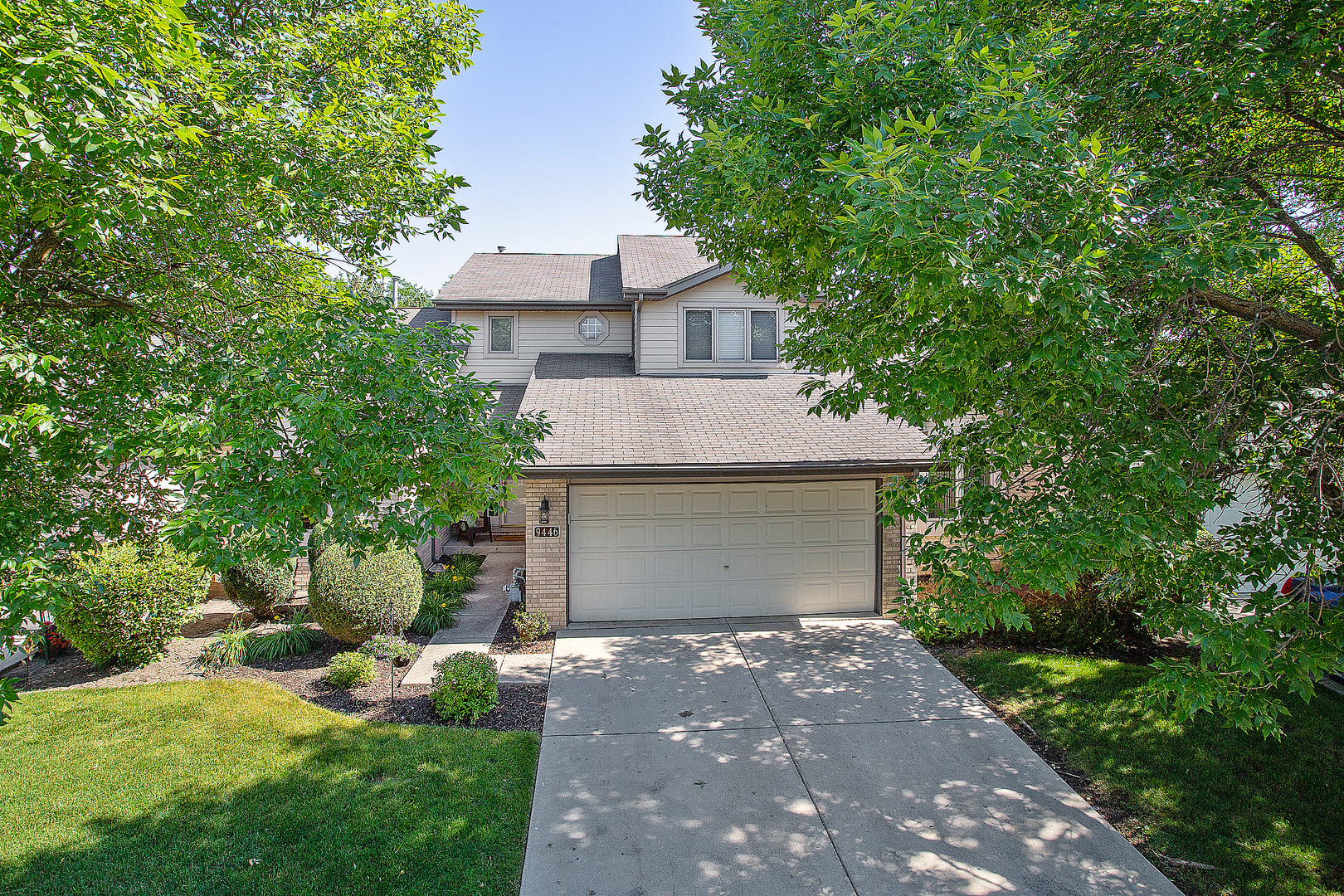 Homes for sale in the Shenandoah Townhomes subdivision Orland Park