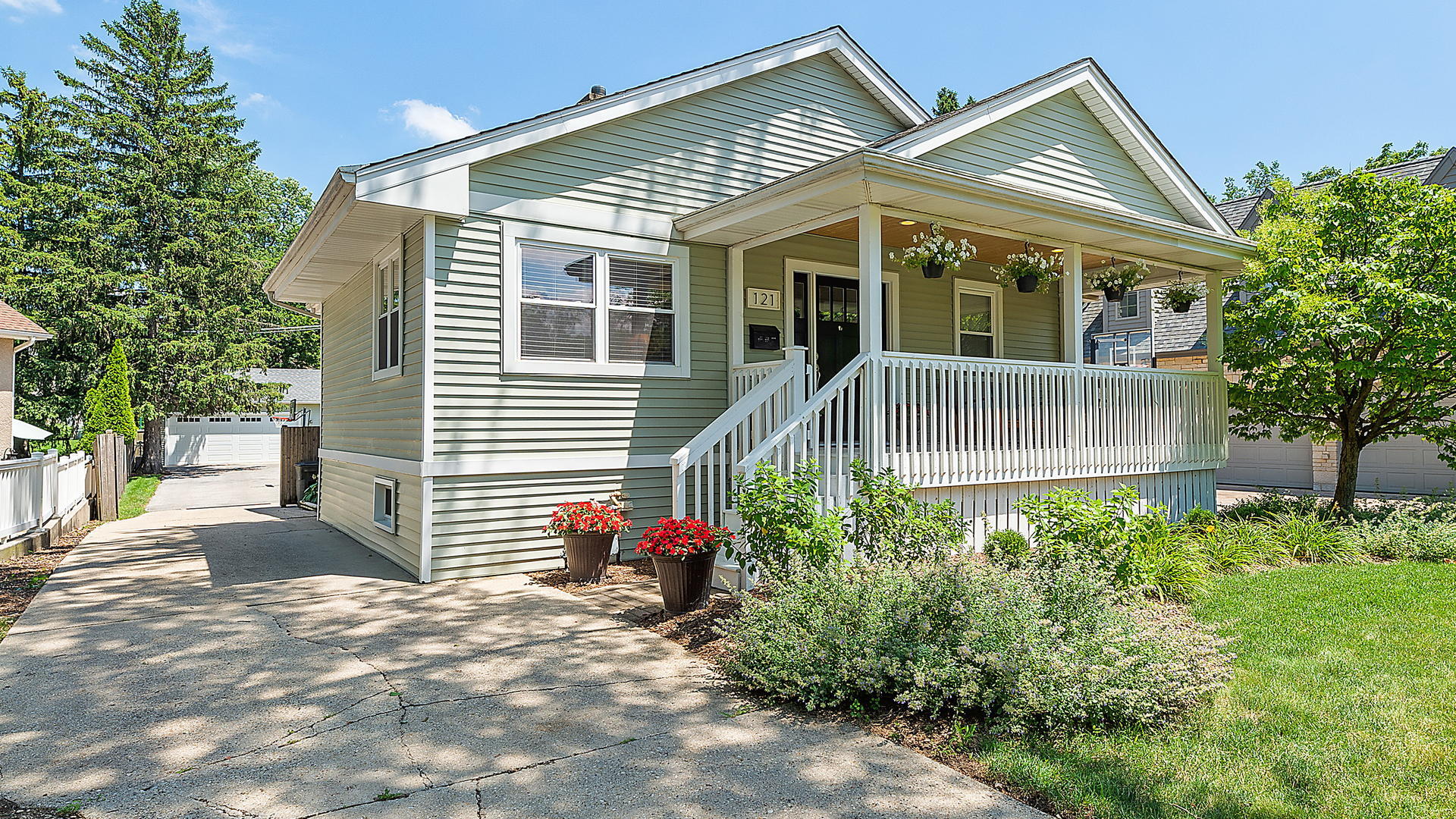 Luxury Homes for sale in Clarendon Hills, Illinois Clarendon Hills