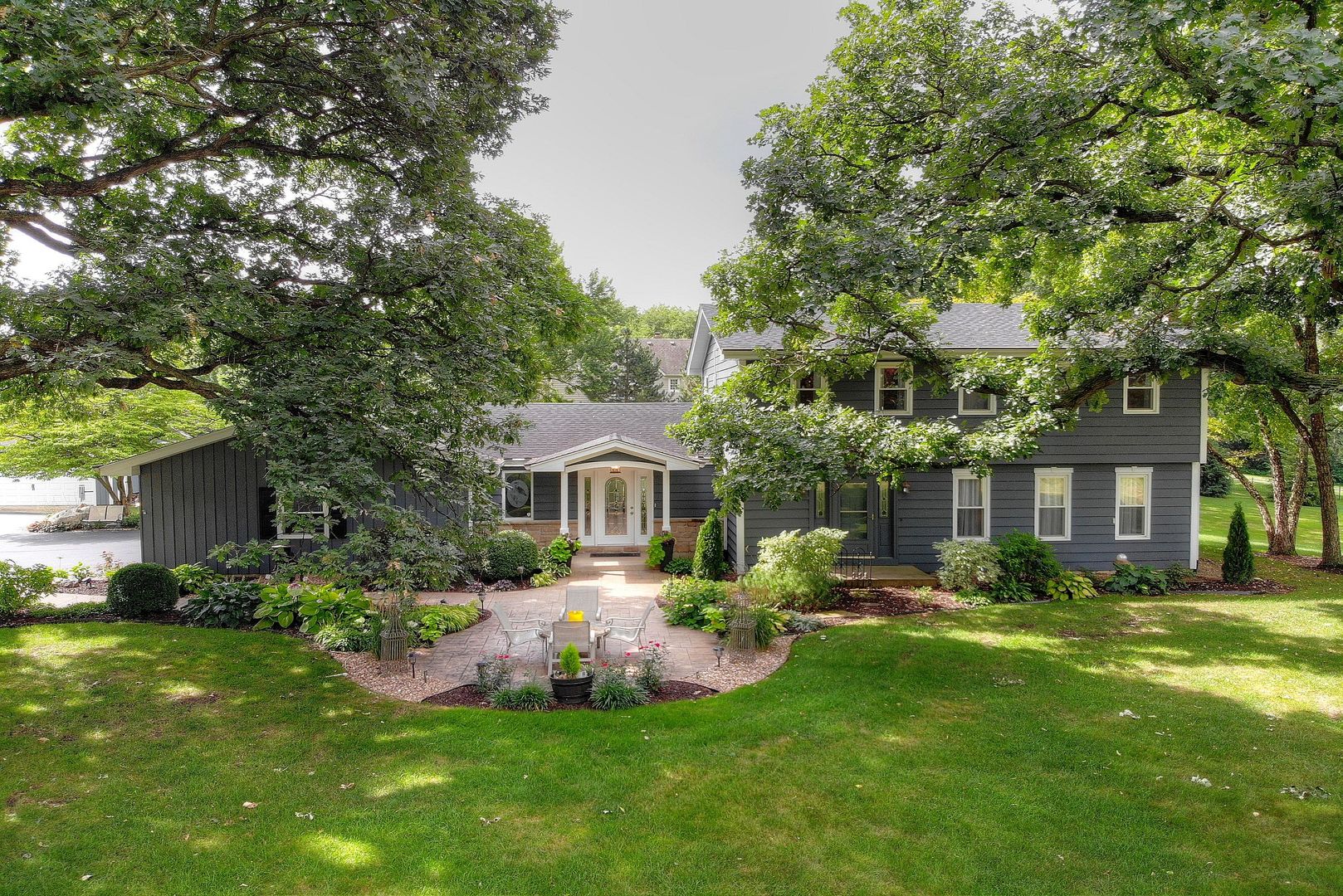 37W861 MCKEE, BATAVIA, Illinois
