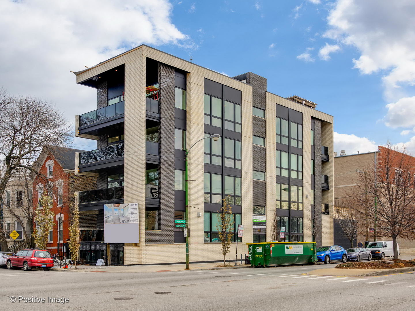 Noble Square Real Estate & Noble Square Chicago Information