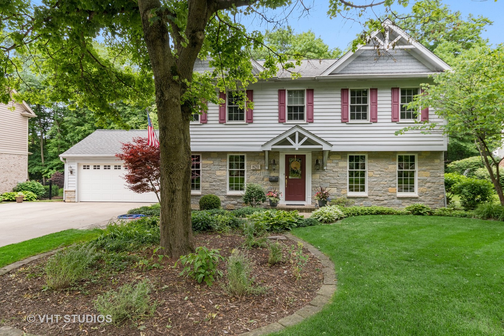 Homes for sale in the Cress Creek subdivision Naperville, Illinois