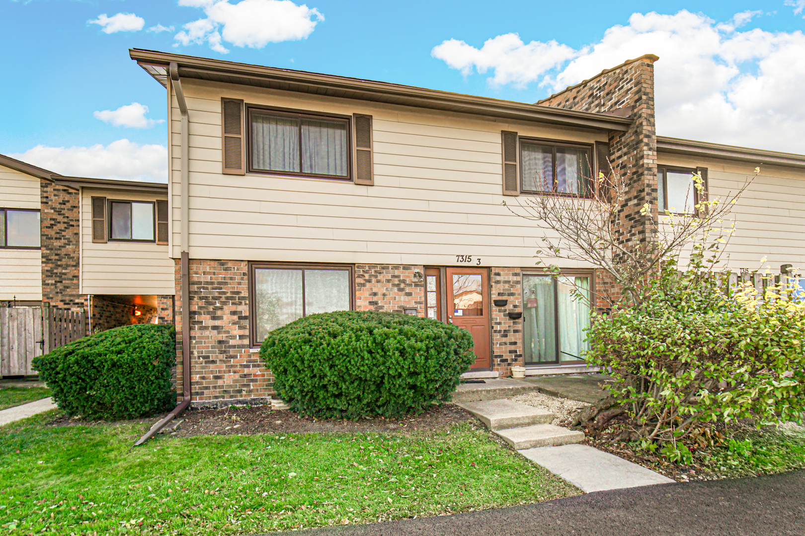 7315 Winthrop Way, Unit 3, Downers Grove, Il 60516