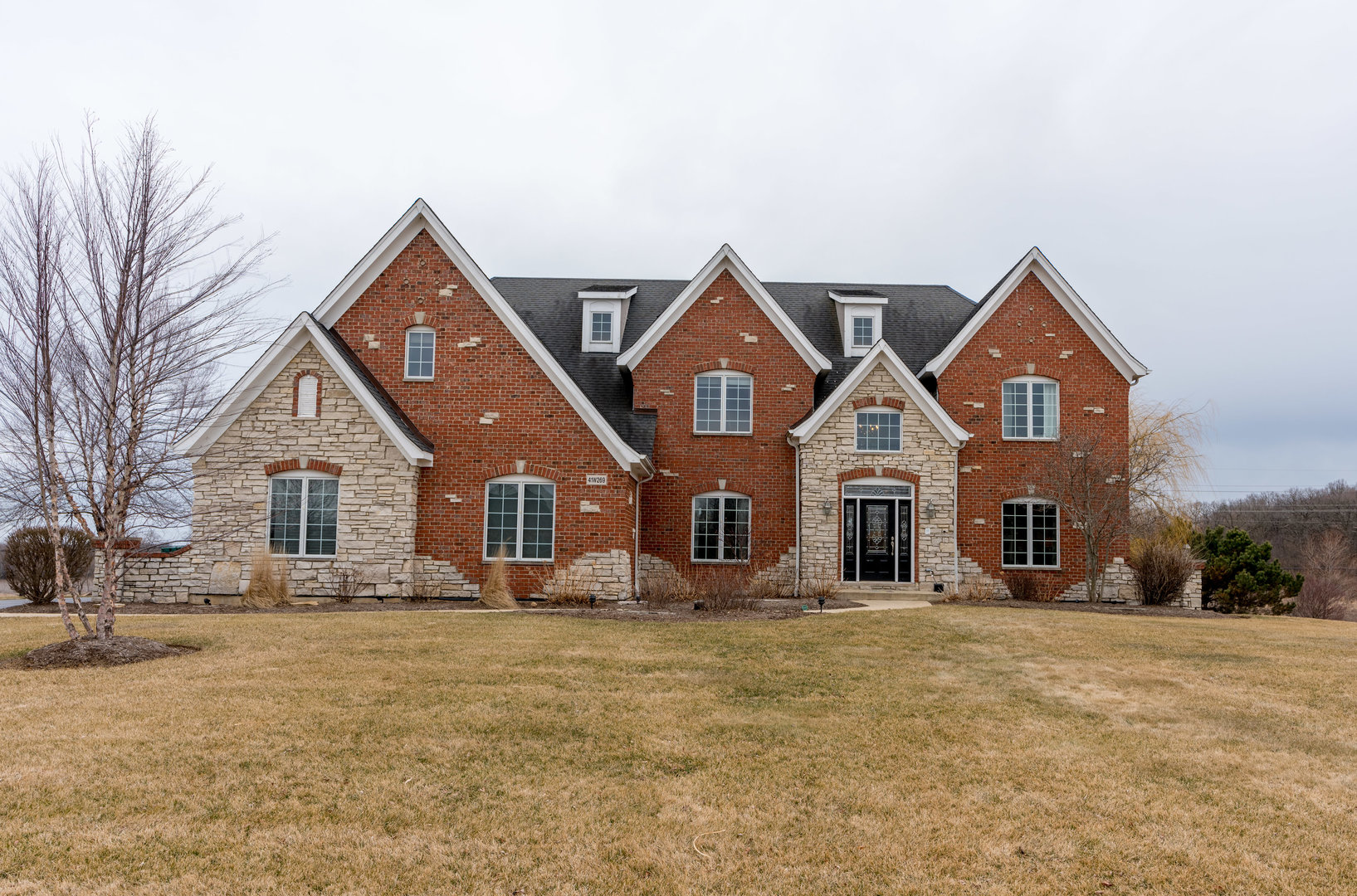 41W269 Hearthstone, ST. CHARLES, Illinois