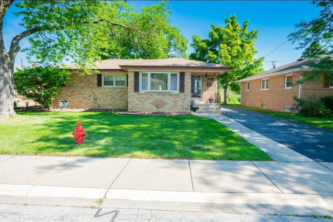 3 Bedroom Homes for sale in South Holland, Illinois South Holland MLS